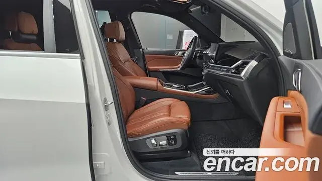 BMW X7 2023 — Şəkil 17/35