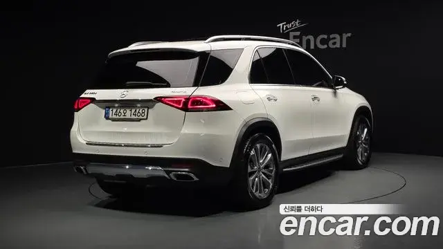 Mercedes-Benz GLE-Class 2022 — Фото 2/20