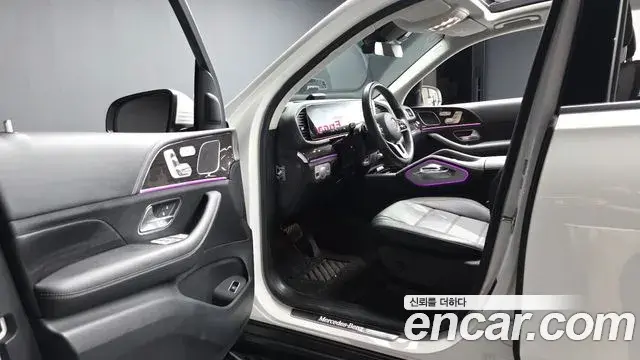 Mercedes-Benz GLE-Class 2022 — Фото 10/20