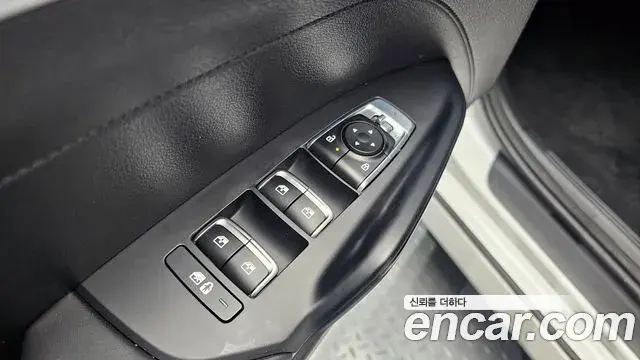Kia K5 2024 — Фото 17/20