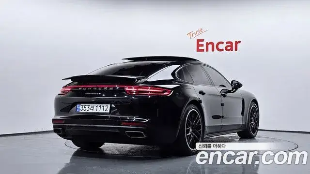 Porsche Panamera 2018 — ფოტო 6/20