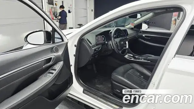 Hyundai Sonata 2021 — Фото 10/20