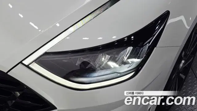 Hyundai Sonata Hybrid 2021 — Şəkil 27/30