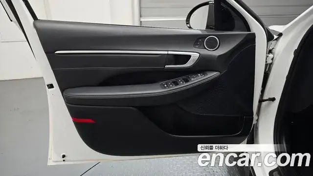 Hyundai Sonata Hybrid 2021 — Şəkil 19/30