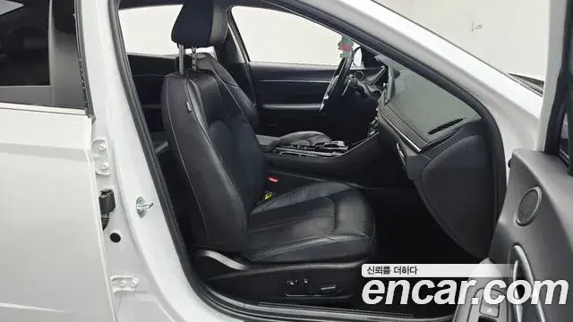 Hyundai Sonata Hybrid 2021 — Şəkil 26/30