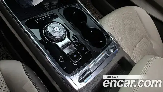 Kia Carnival 2024 — Photo 25/37