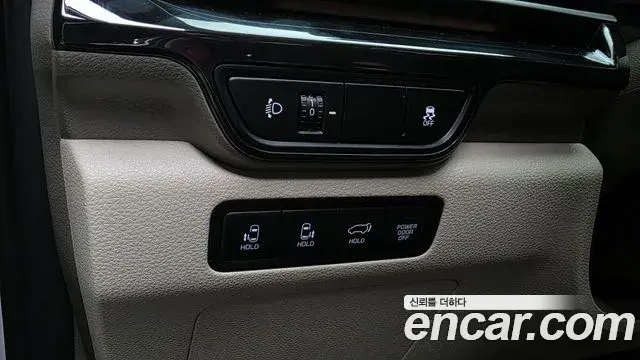 Kia Carnival 2024 — Photo 3/37