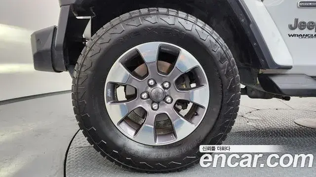 Jeep Wrangler 2020 — Şəkil 28/30