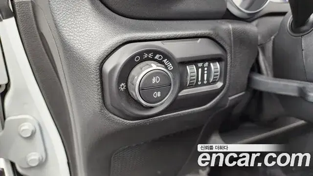 Jeep Wrangler 2020 — Şəkil 2/30