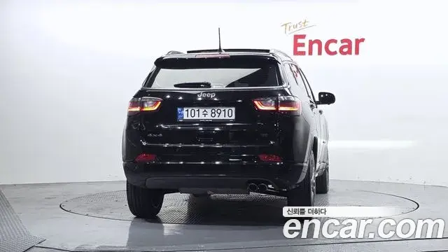 Jeep Compass 2022 — Фото 3/20