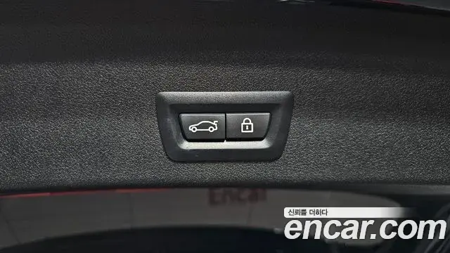 BMW 1 Series 2021 — Şəkil 18/32