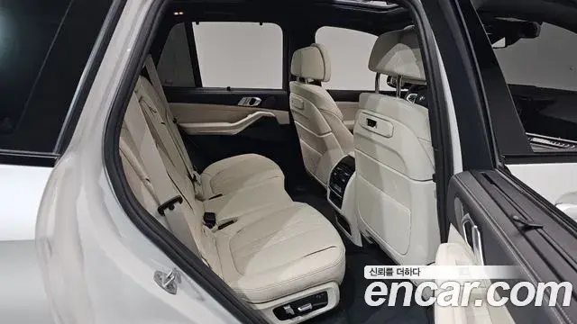 BMW X5 2025 — Фото 12/20