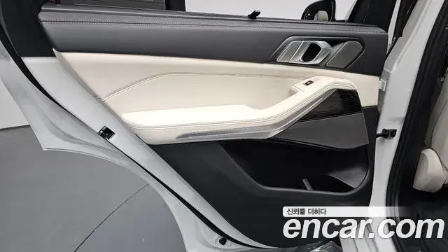 BMW X5 2025 — Photo 10/36