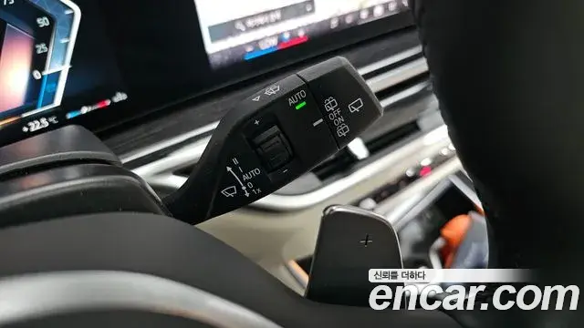 BMW X5 2025 — Photo 23/36
