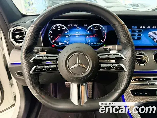 Mercedes-Benz E-Class 2021 — Şəkil 17/20