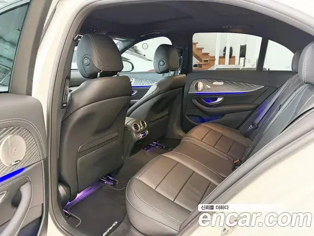 Mercedes-Benz E-Class 2021 — Şəkil 8/20