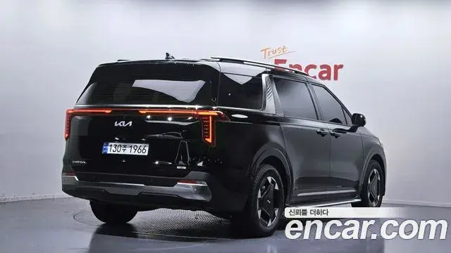 Kia Carnival 2025 — Photo 3/20