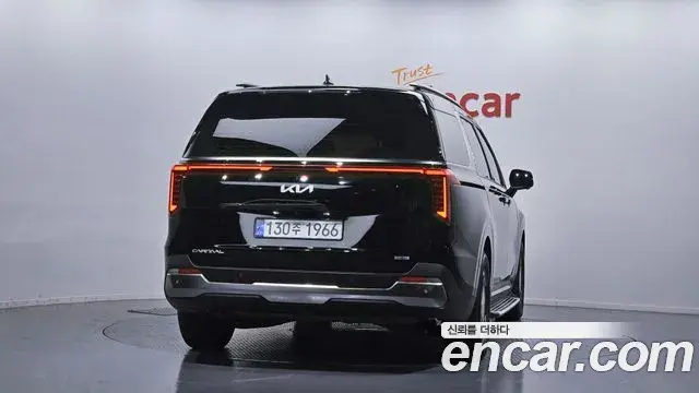 Kia Carnival 2025 — Photo 4/20