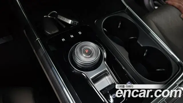 Kia Carnival 2025 — Photo 6/20