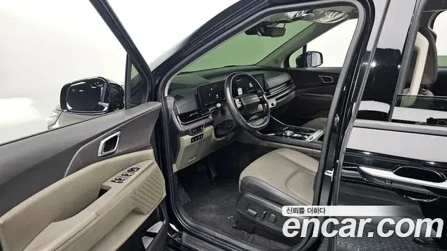 Kia Carnival 2025 — Photo 14/20