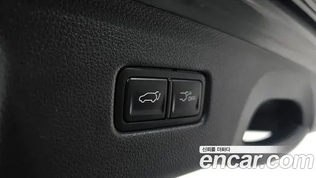 Kia Carnival 2025 — Photo 13/20