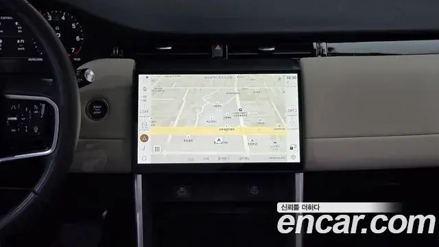 Land Rover Discovery Sport 2024 — ფოტო 15/30