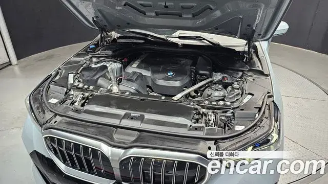 BMW 5 Series 2024 — Photo 5/33