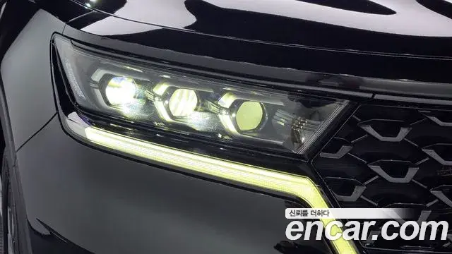 Kia Sorento 2022 — Şəkil 14/32