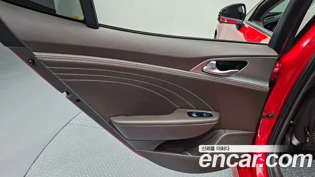 Kia Stinger Meister 2021 — Photo 15/31