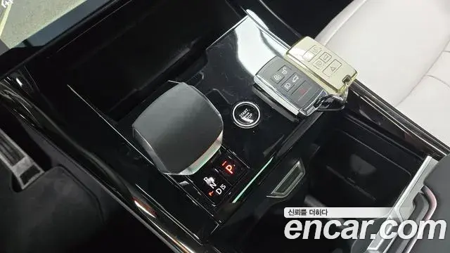 Land Rover Range Rover Sport 2025 — Photo 21/36