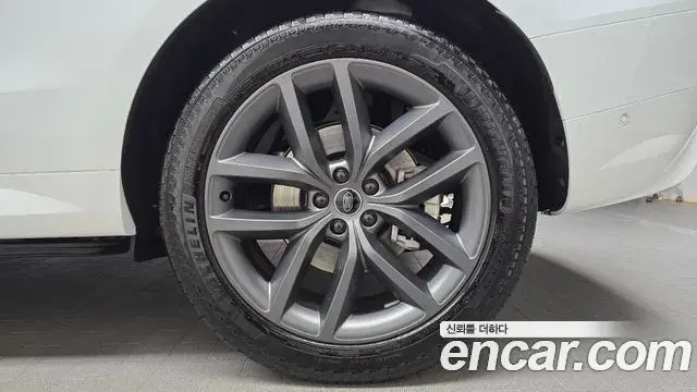 Land Rover Range Rover Sport 2025 — Photo 8/36