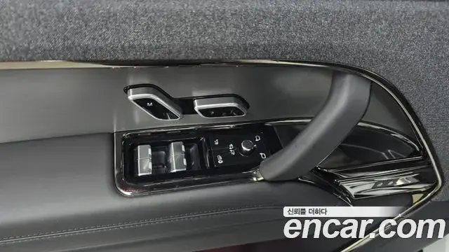 Land Rover Range Rover Sport 2025 — Photo 4/36
