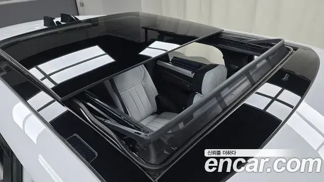 Land Rover Range Rover Sport 2025 — Photo 28/36