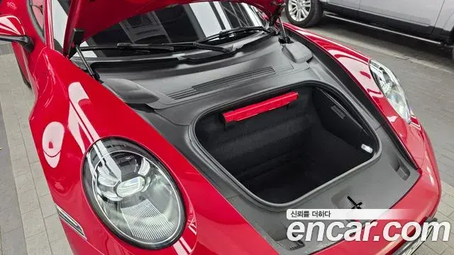 Porsche 911 2024 — Şəkil 30/31