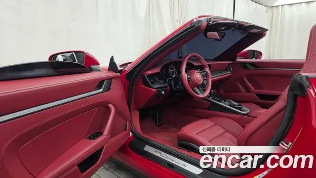 Porsche 911 2024 — Şəkil 9/31