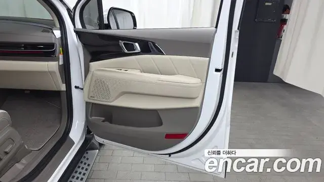 Kia Carnival 2026 — ფოტო 38/39