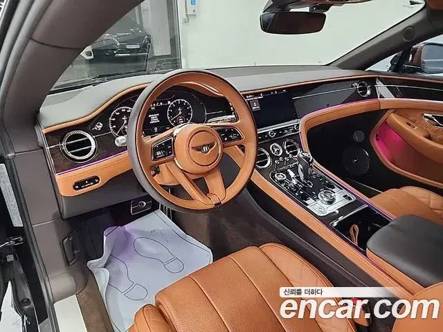 Bentley Continental GT 2021 — ფოტო 2/13