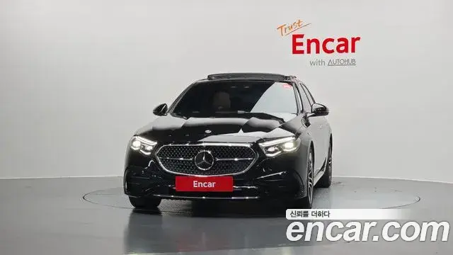 Mercedes-Benz E-Class 2025 — Фото 3/20