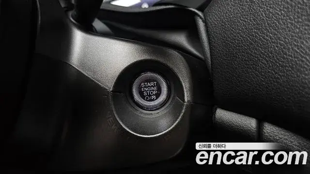 Jeep Renegade 2022 — ფოტო 13/31