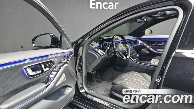 Mercedes-Benz S-Class 2023 — ფოტო 31/35