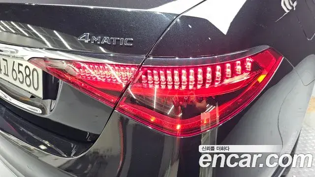 Mercedes-Benz S-Class 2023 — ფოტო 34/35