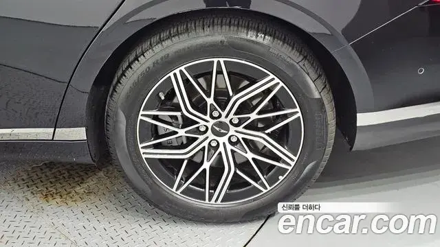 Genesis G90 2024 — ფოტო 35/36