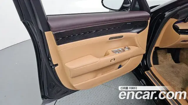 Genesis G90 2024 — ფოტო 25/36