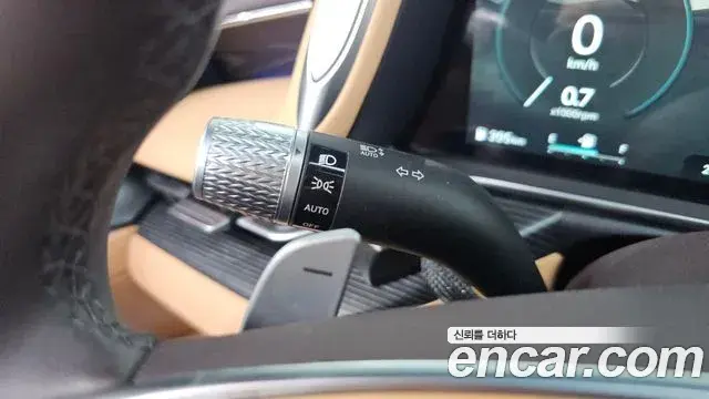 Genesis G90 2024 — ფოტო 33/36