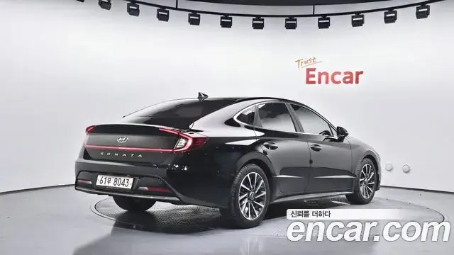 Hyundai Sonata Hybrid 2019 — Şəkil 26/30