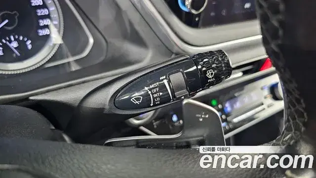Hyundai Sonata Hybrid 2019 — Şəkil 29/30