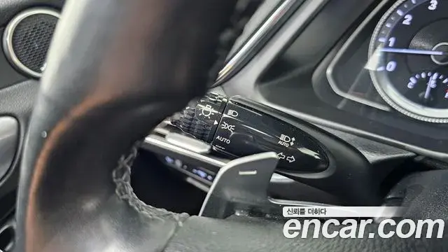 Hyundai Sonata Hybrid 2019 — Şəkil 23/30