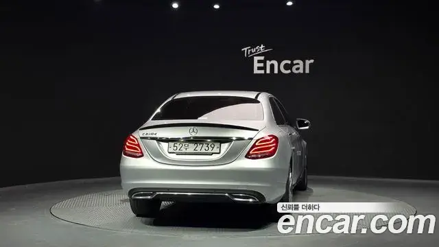 Mercedes-Benz C-Class 2018 — Фото 4/20