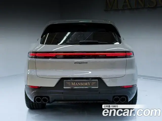 Porsche Cayenne 2024 — Photo 15/20