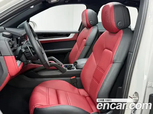 Porsche Cayenne 2024 — Photo 16/20